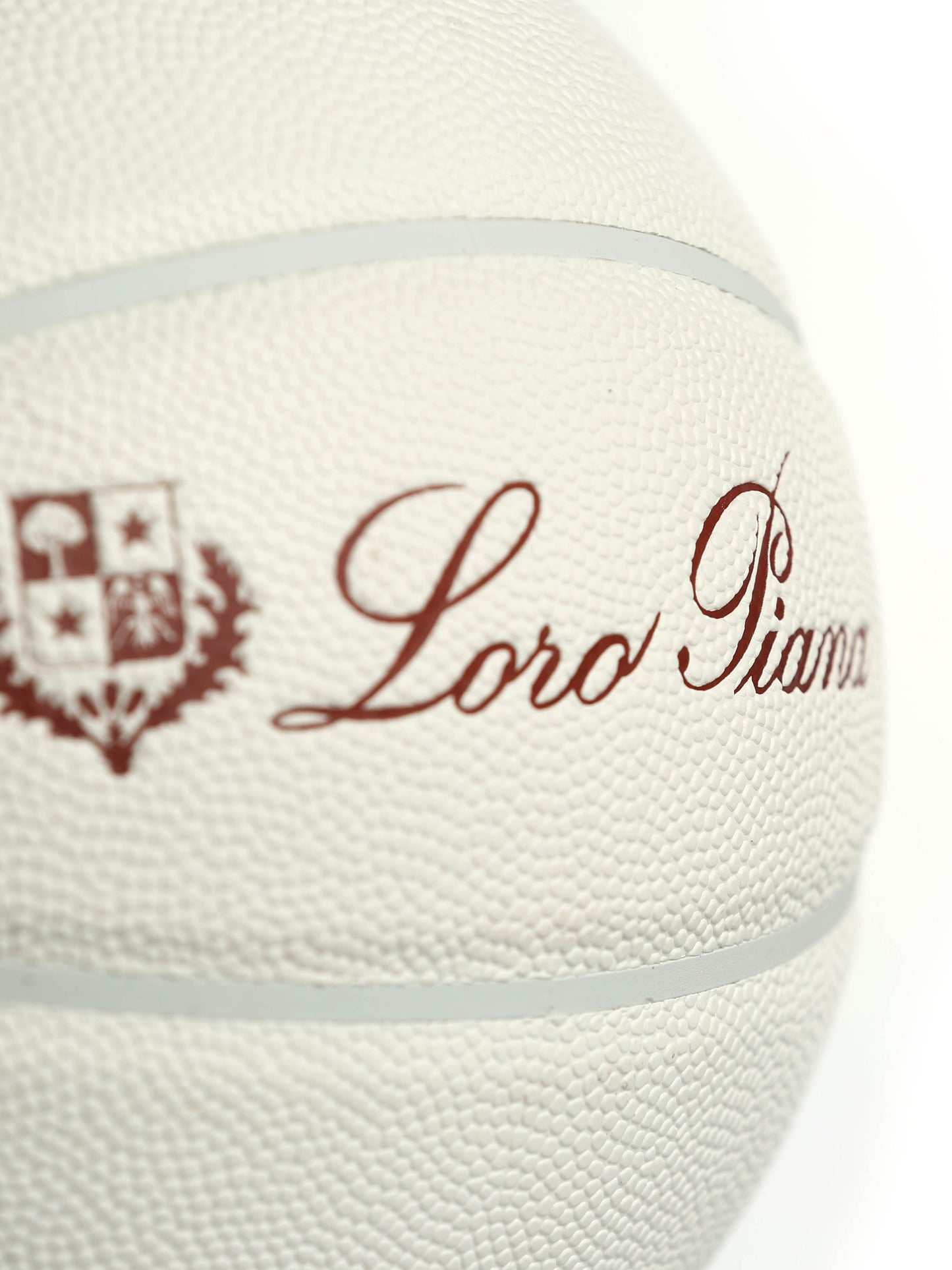 LP BASKETBALL & STAND - WHITE
